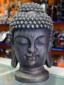 buddha head statue